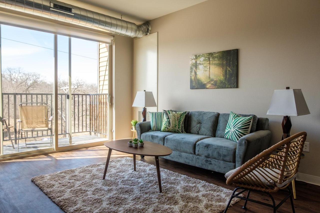 Frontdesk Core Apts Campustown エームズ 部屋 写真